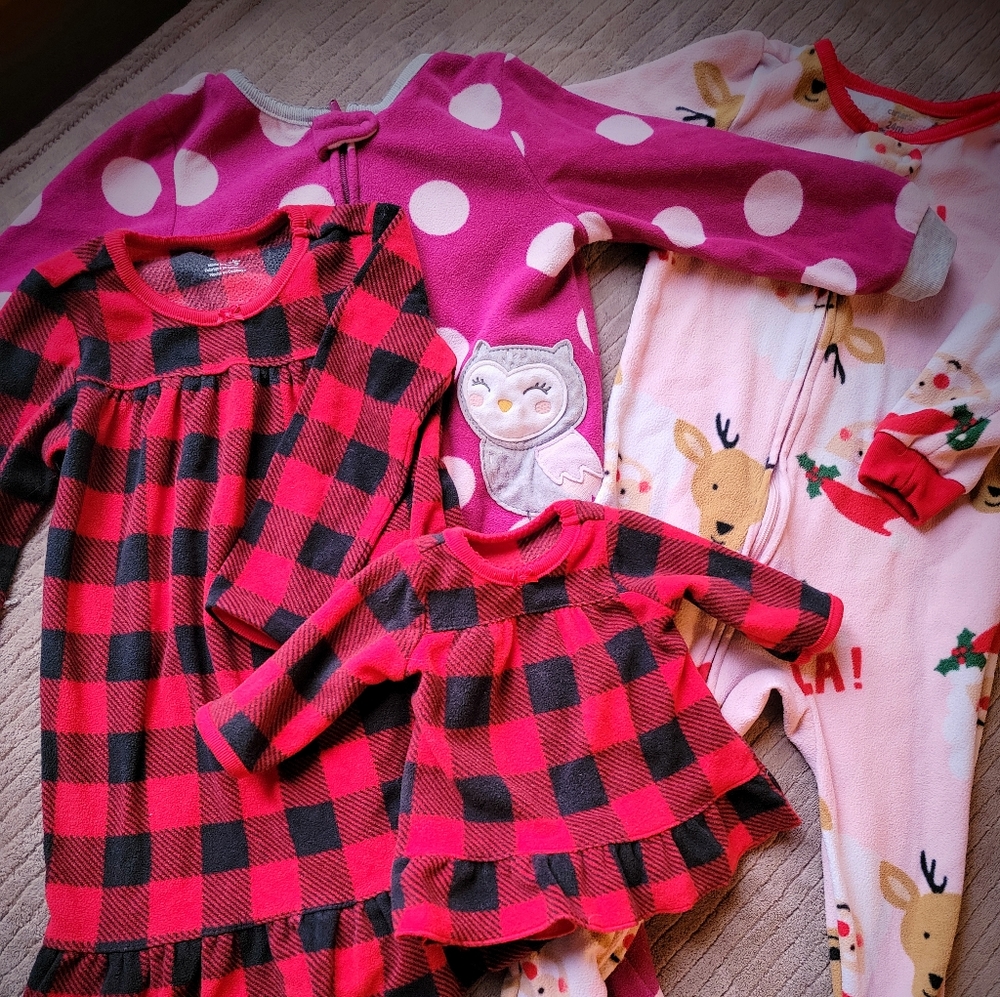 Girls 2T carters Fleece pajamas lot